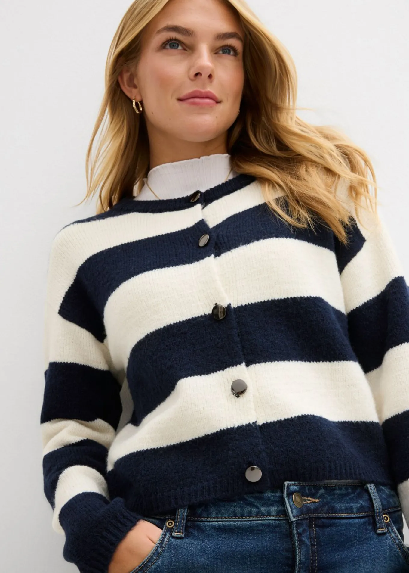 Chaqueta corta de punto fino