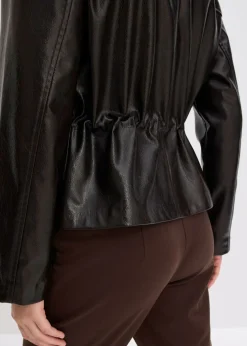Chaqueta de charol sintético