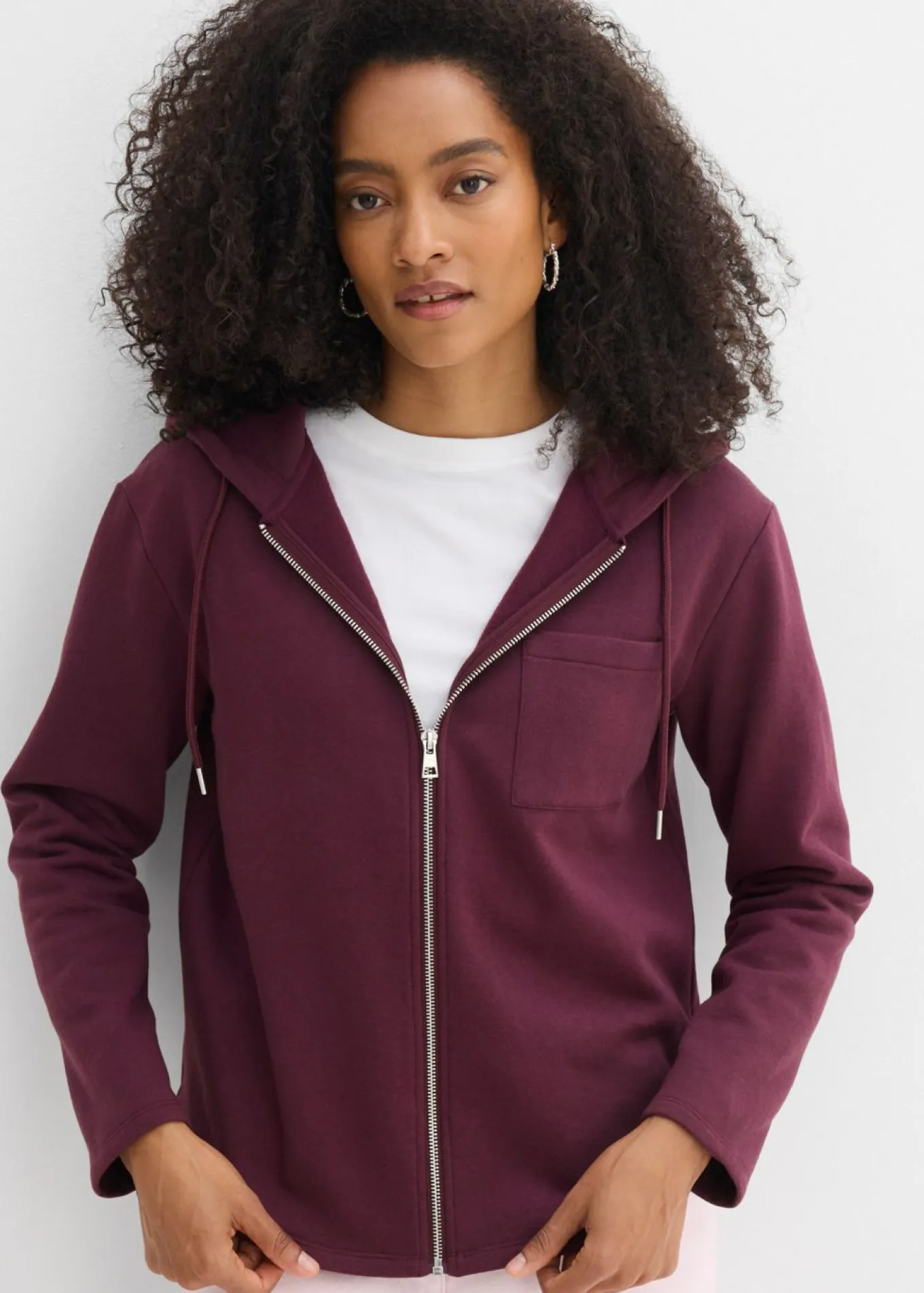 Chaqueta de chándal con capucha y poliéster reciclado