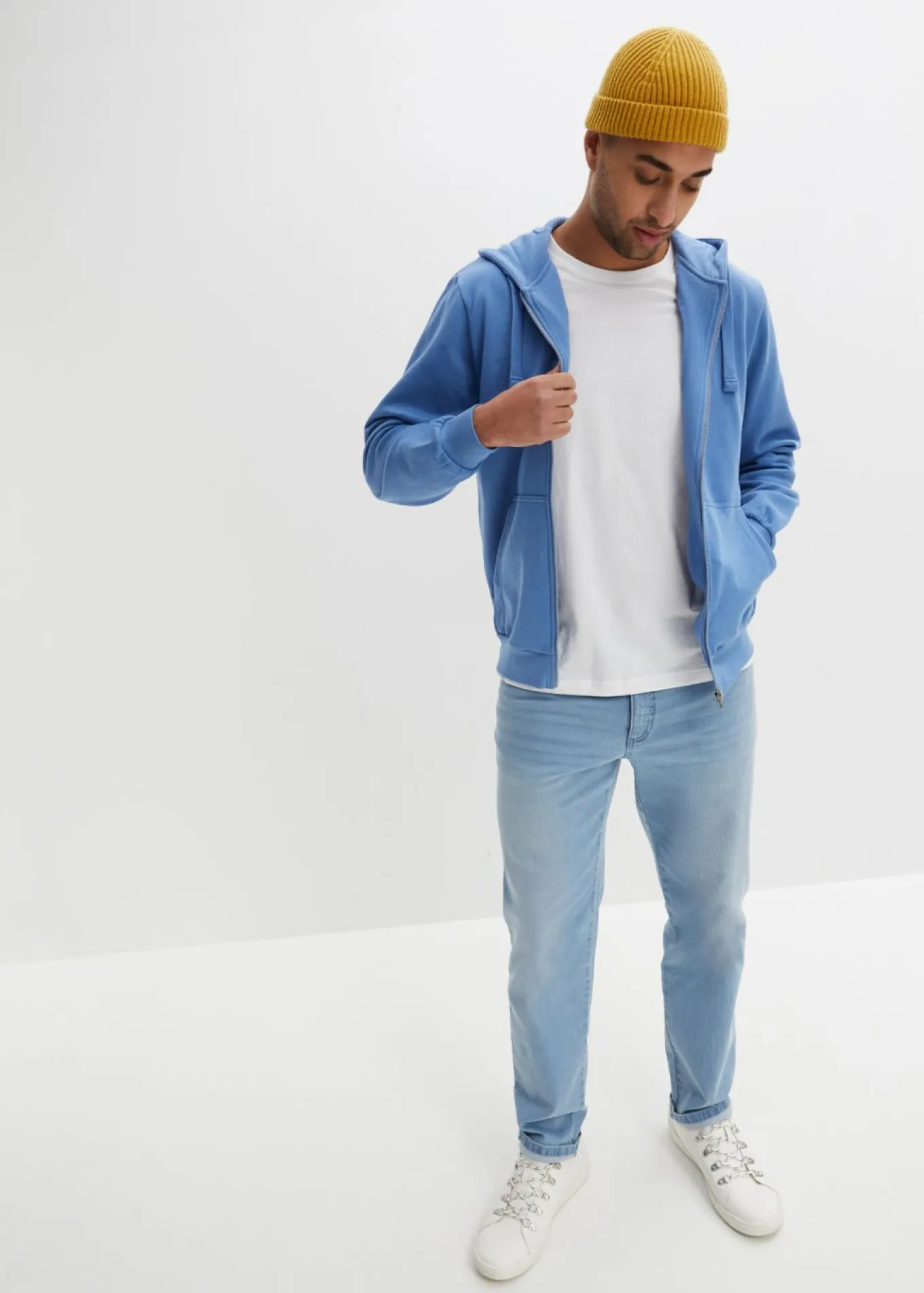 Chaqueta de chándal con capucha, regular fit