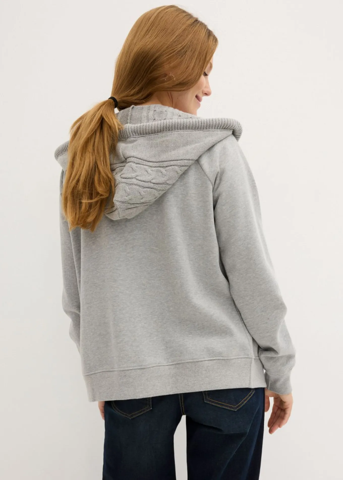 Chaqueta de chándal con capucha de punto y bolsillo