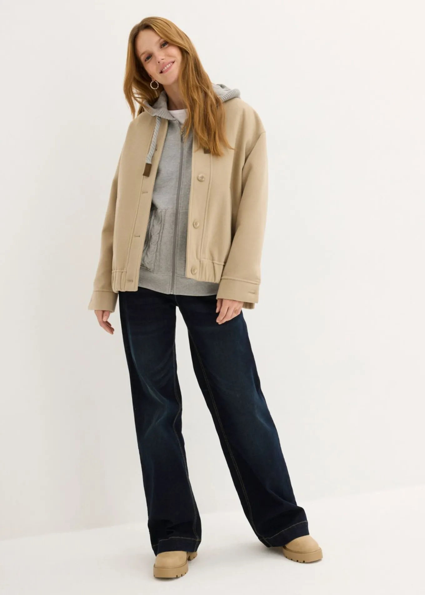 Chaqueta de chándal con capucha de punto y bolsillo