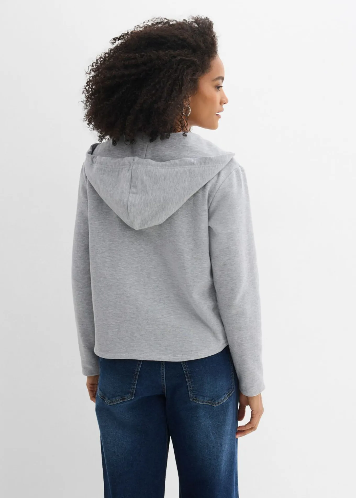 Chaqueta de chándal con capucha y poliéster reciclado