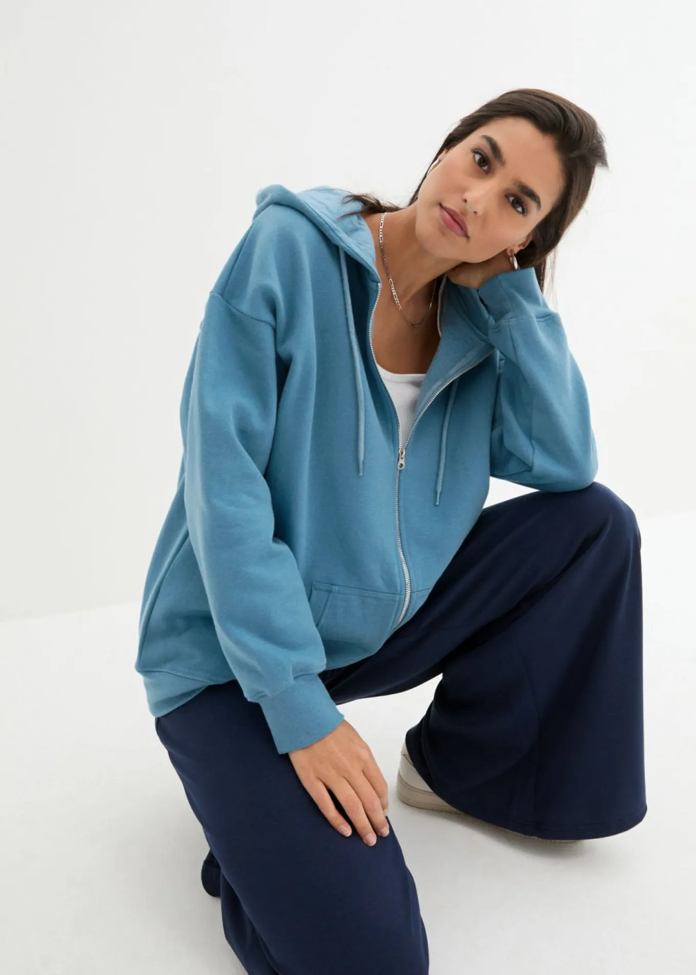 Chaqueta de chándal con capucha