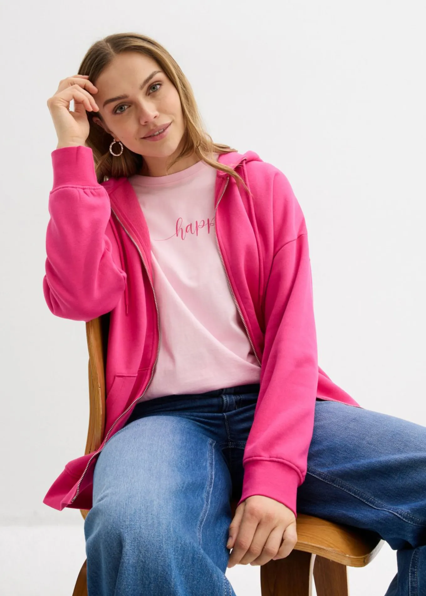 Chaqueta de chándal con capucha