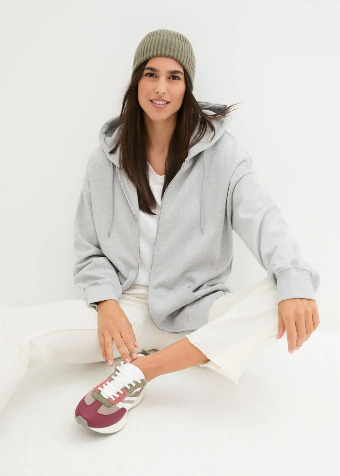 Chaqueta de chándal con capucha