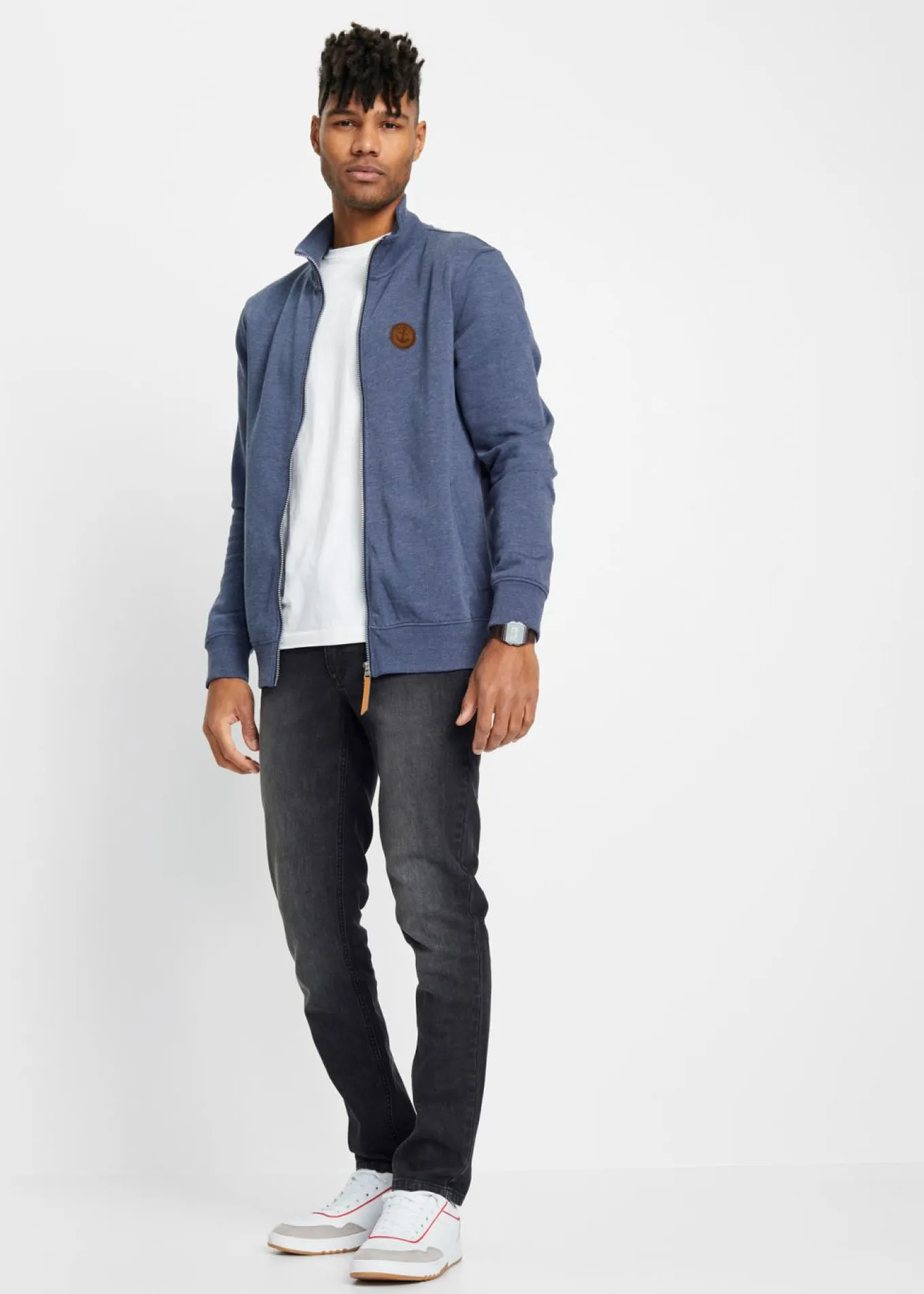 Chaqueta de chándal con cuello alto con detalles de piel sintética