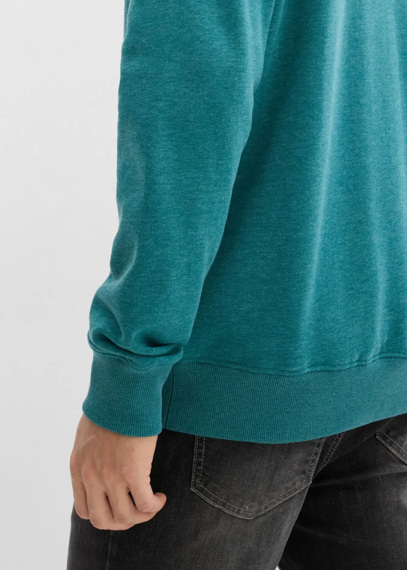 Chaqueta de chándal con cuello alto con detalles de piel sintética