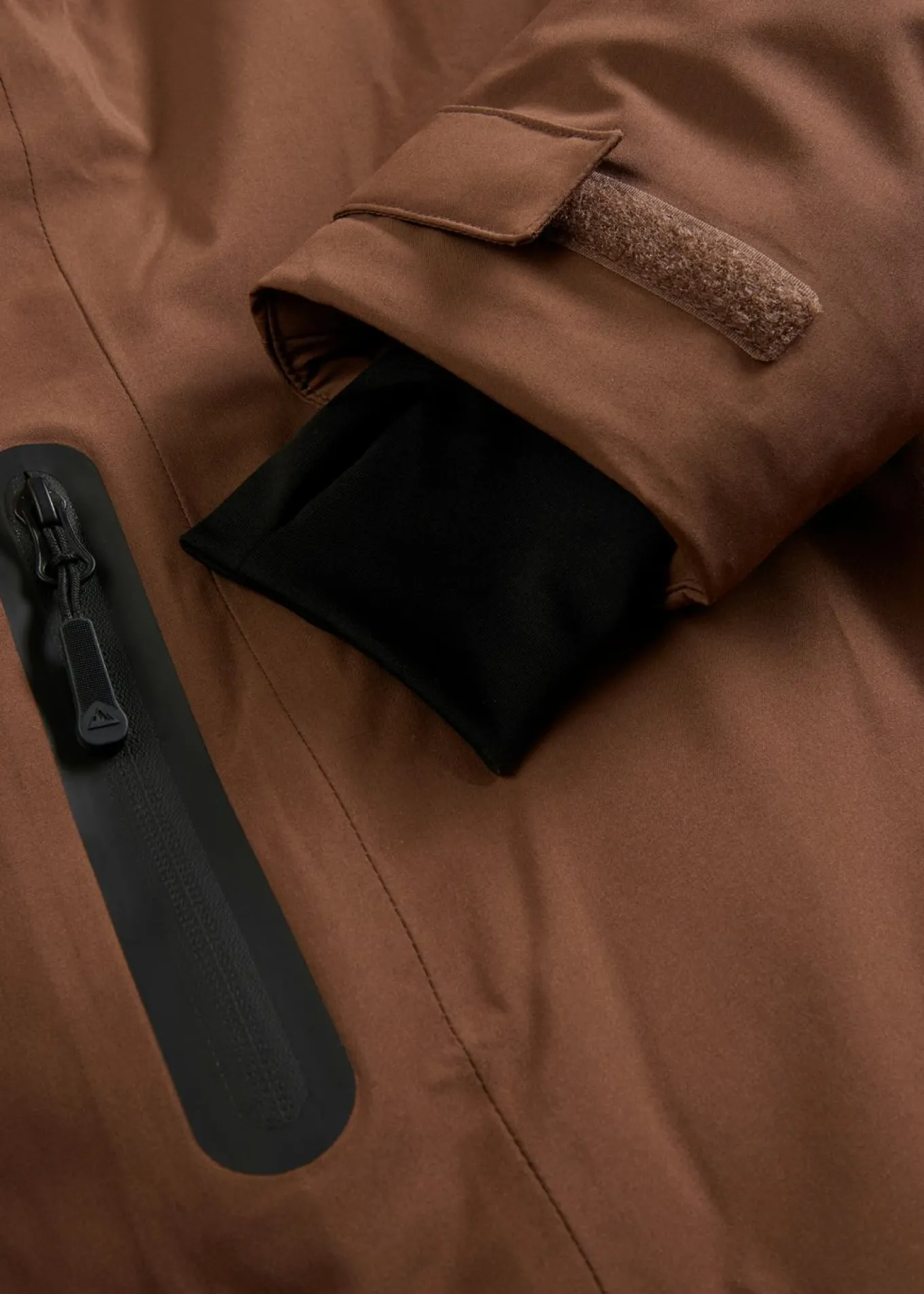Chaqueta de esquí con protector antinieve