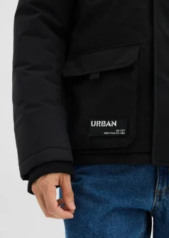 Chaqueta de invierno con capucha y muchos bolsillos prácticos