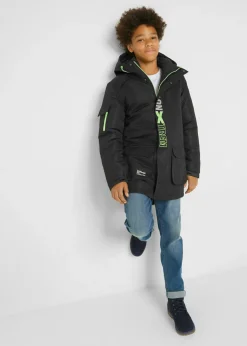 Chaqueta de invierno con detalles deportivos y capucha