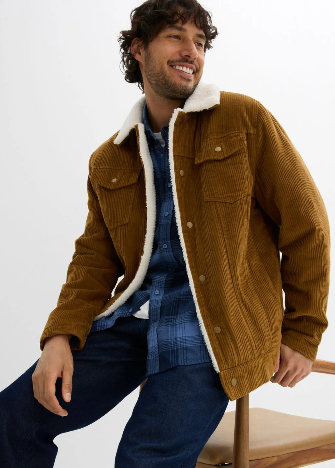 Chaqueta de pana con forro de peluche