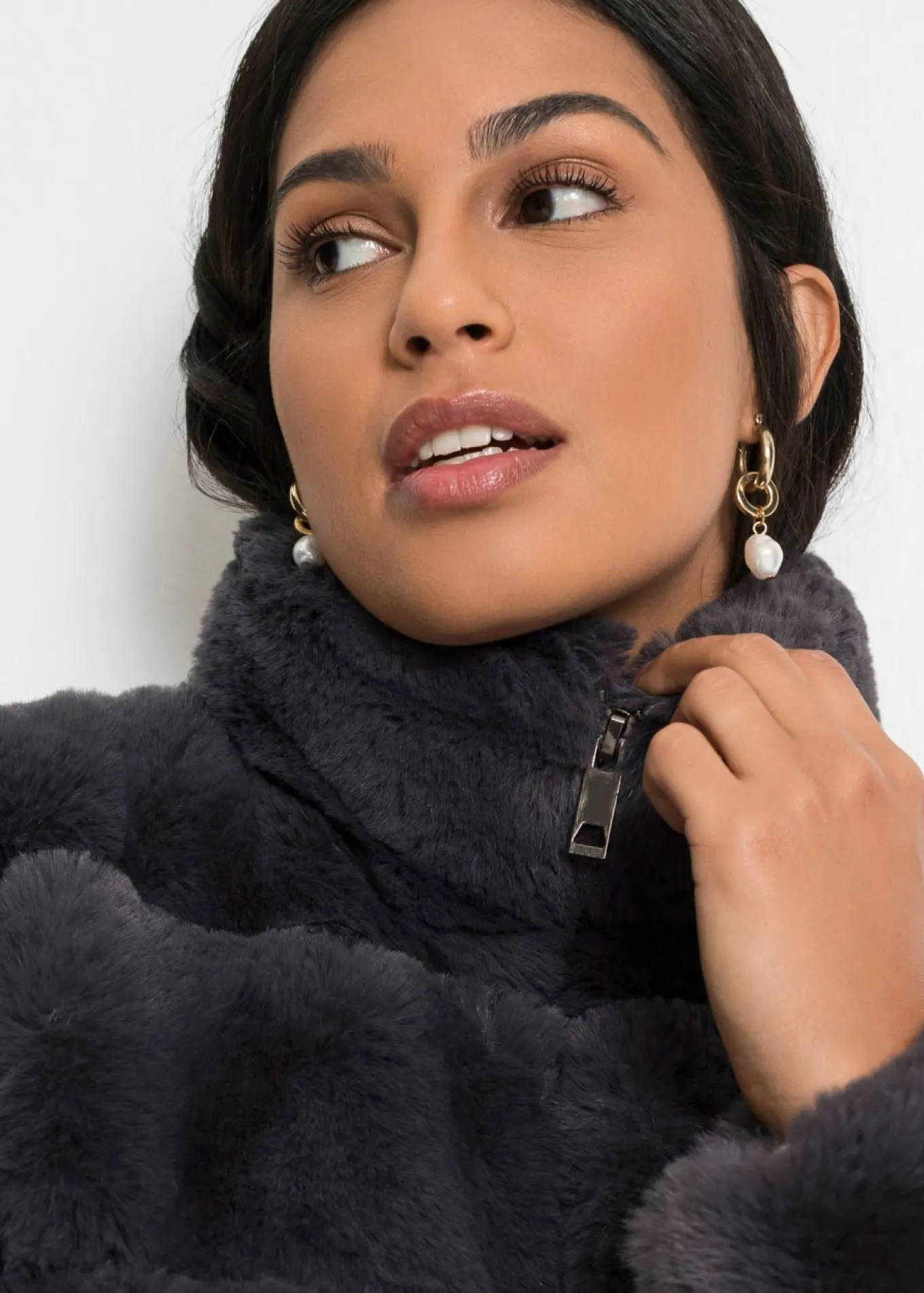 Chaqueta de pelo sintético con cremallera