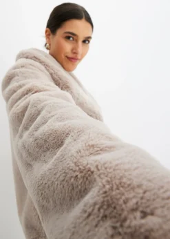 Chaqueta de pelo sintético