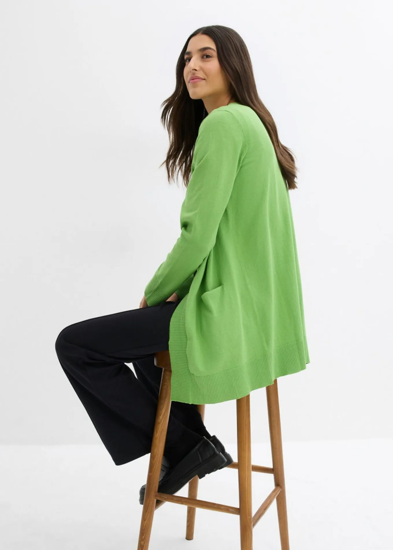 Chaqueta de punto con bolsillos y manga larga