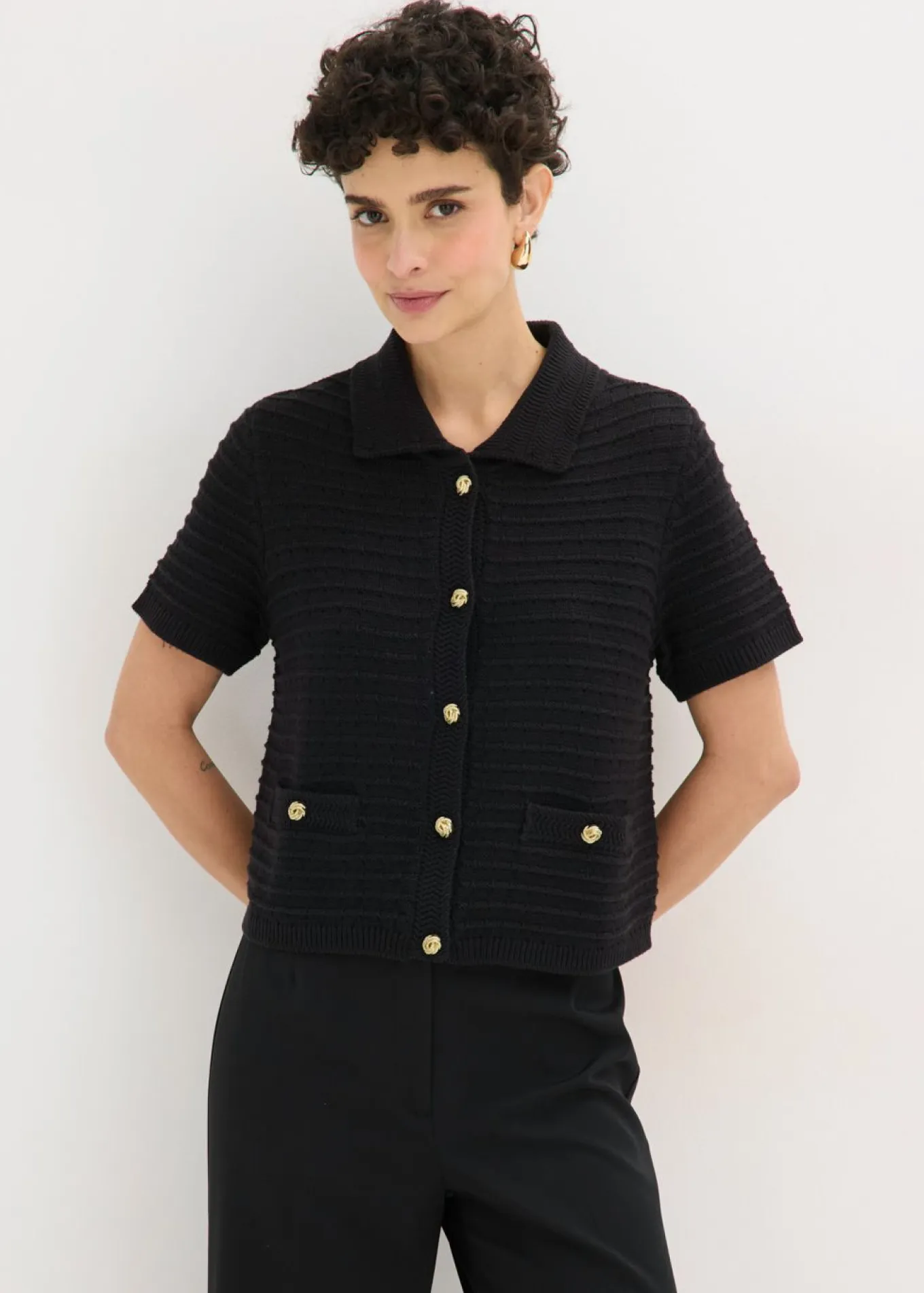 Chaqueta de punto con botones decorativos