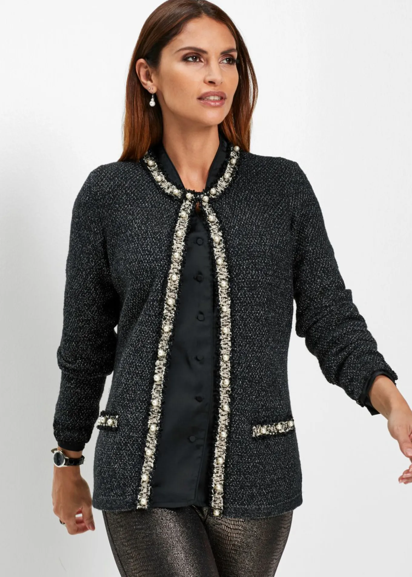 Chaqueta de punto con perlas