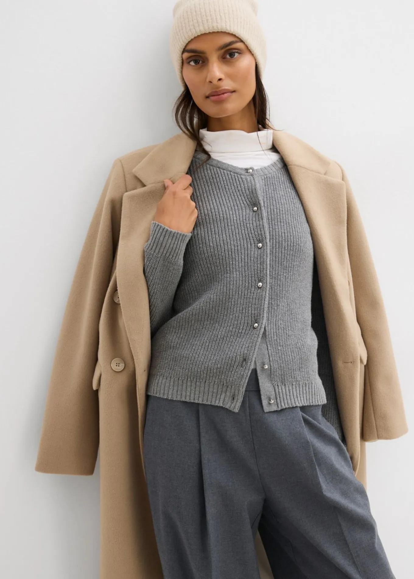 Chaqueta de punto de mezcla de lana con botones decorativos