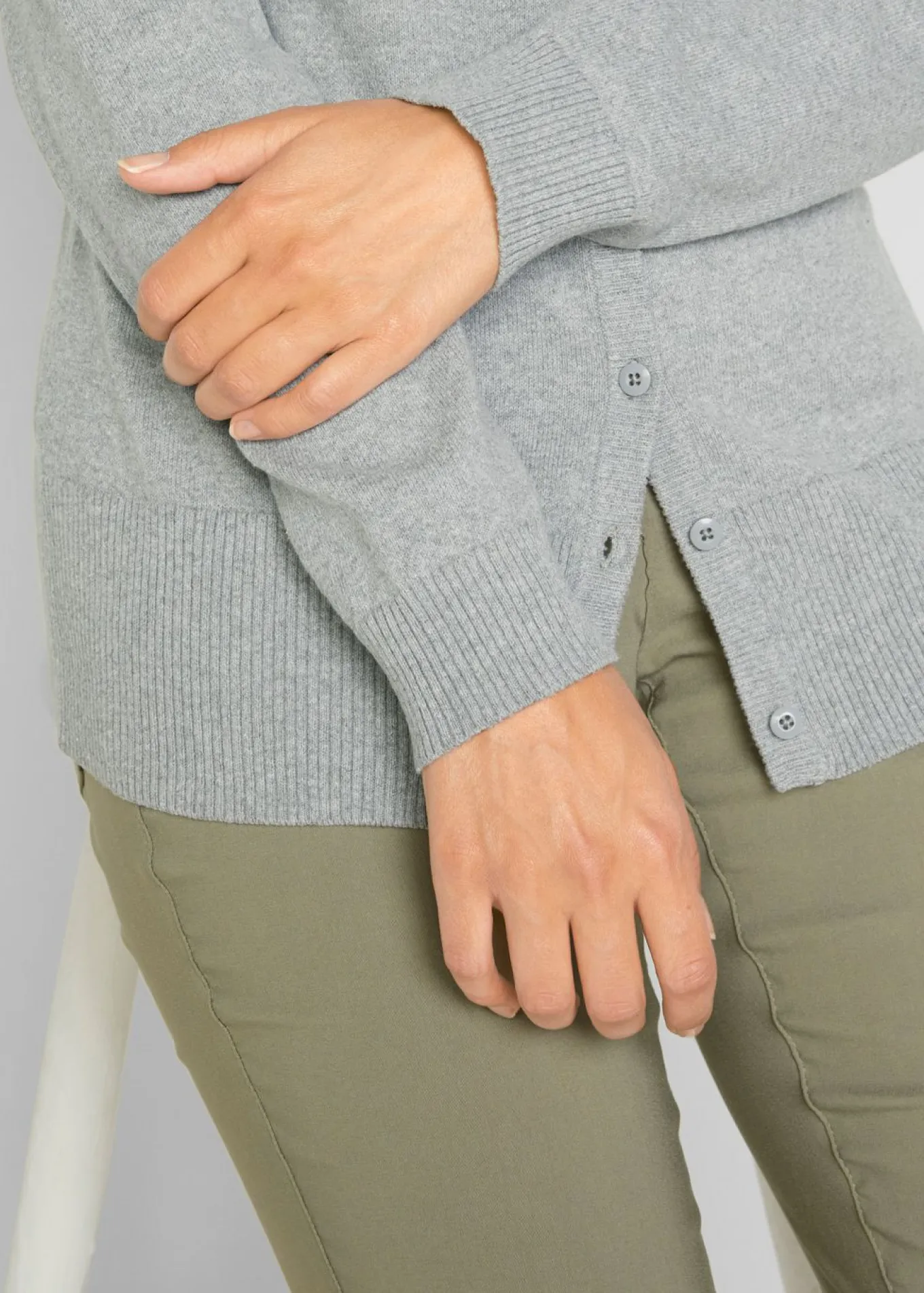 Chaqueta de punto fino con algodón reciclado