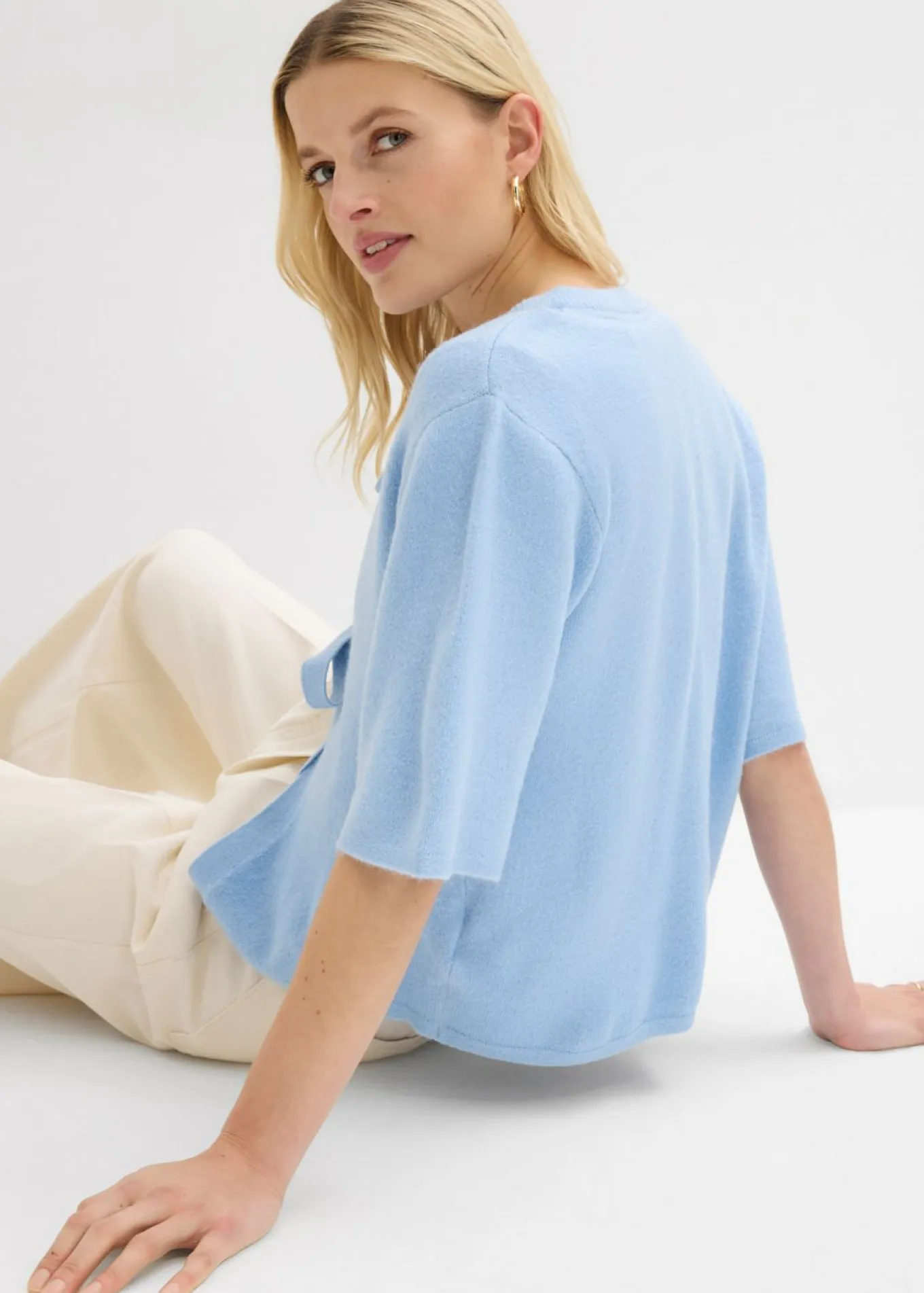 Chaqueta de punto fino con lazo
