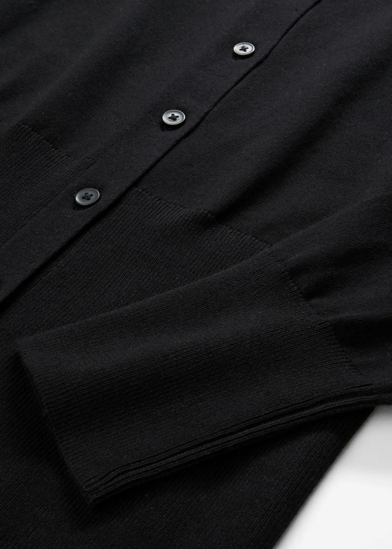 Chaqueta de punto fino con cuello redondo
