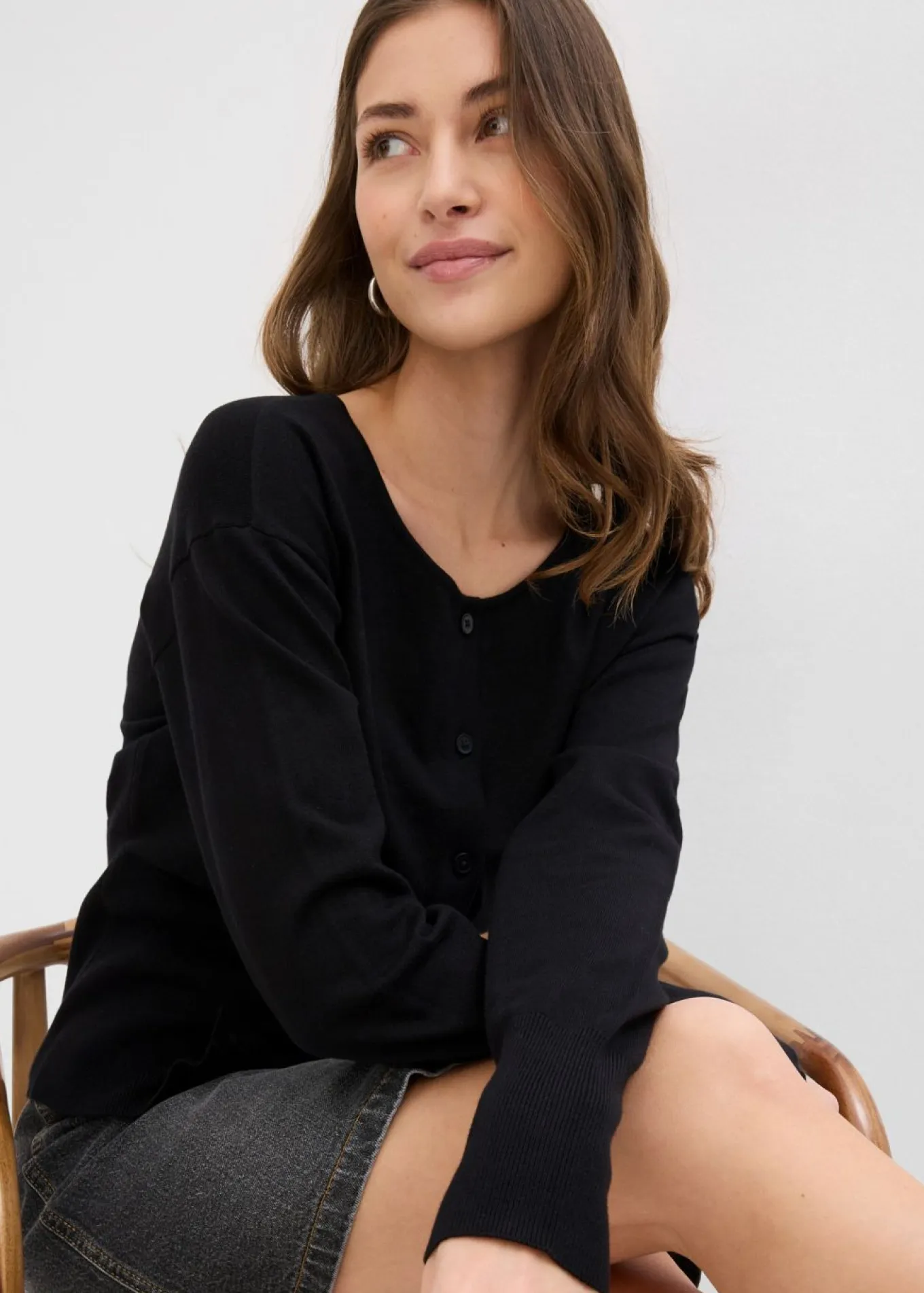 Chaqueta de punto fino con cuello redondo