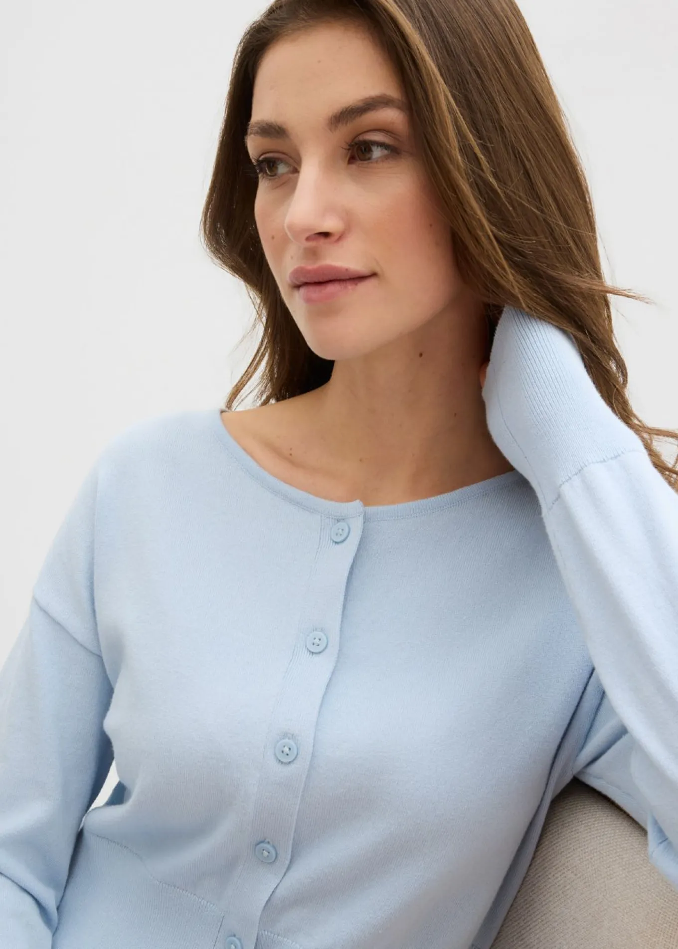 Chaqueta de punto fino con cuello redondo