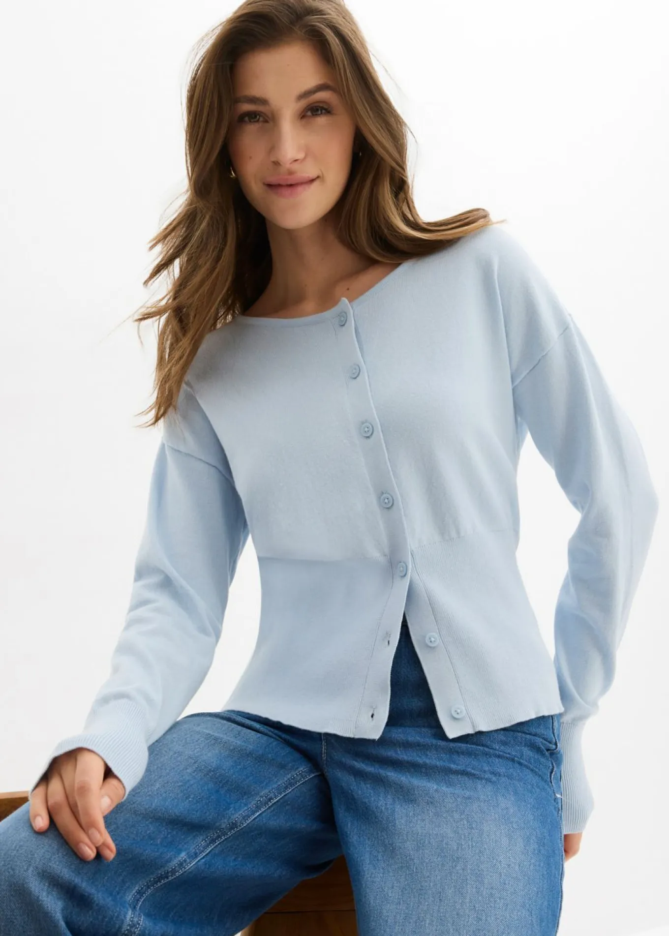 Chaqueta de punto fino con cuello redondo