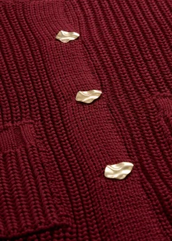 Chaqueta de punto grueso con botones con efecto martillado