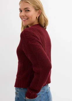 Chaqueta de punto grueso con botones con efecto martillado