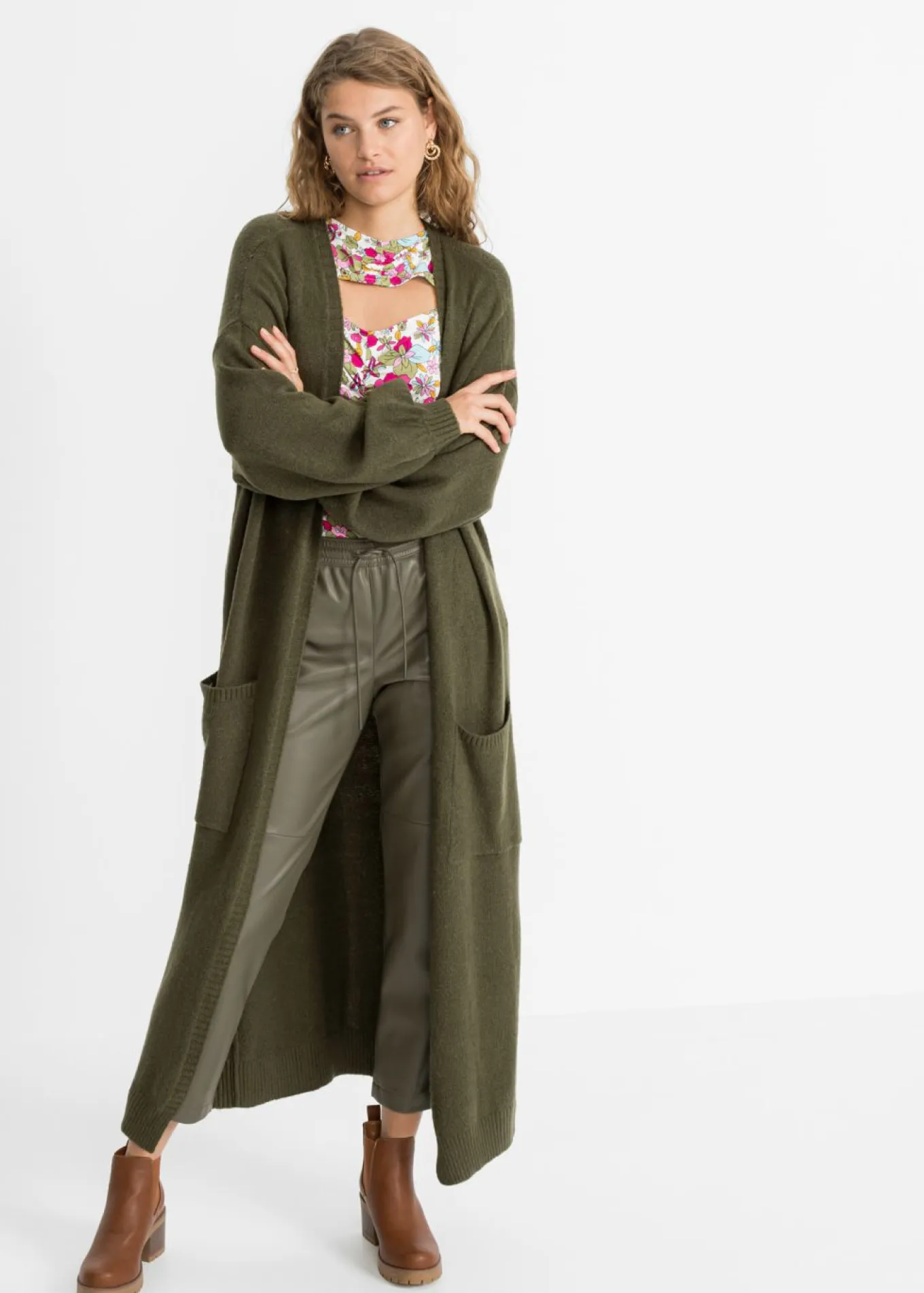 Chaqueta de punto holgada de largo midi