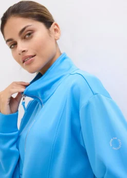 Chaqueta deportiva con cuello alto