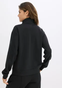 Chaqueta deportiva con cuello alto