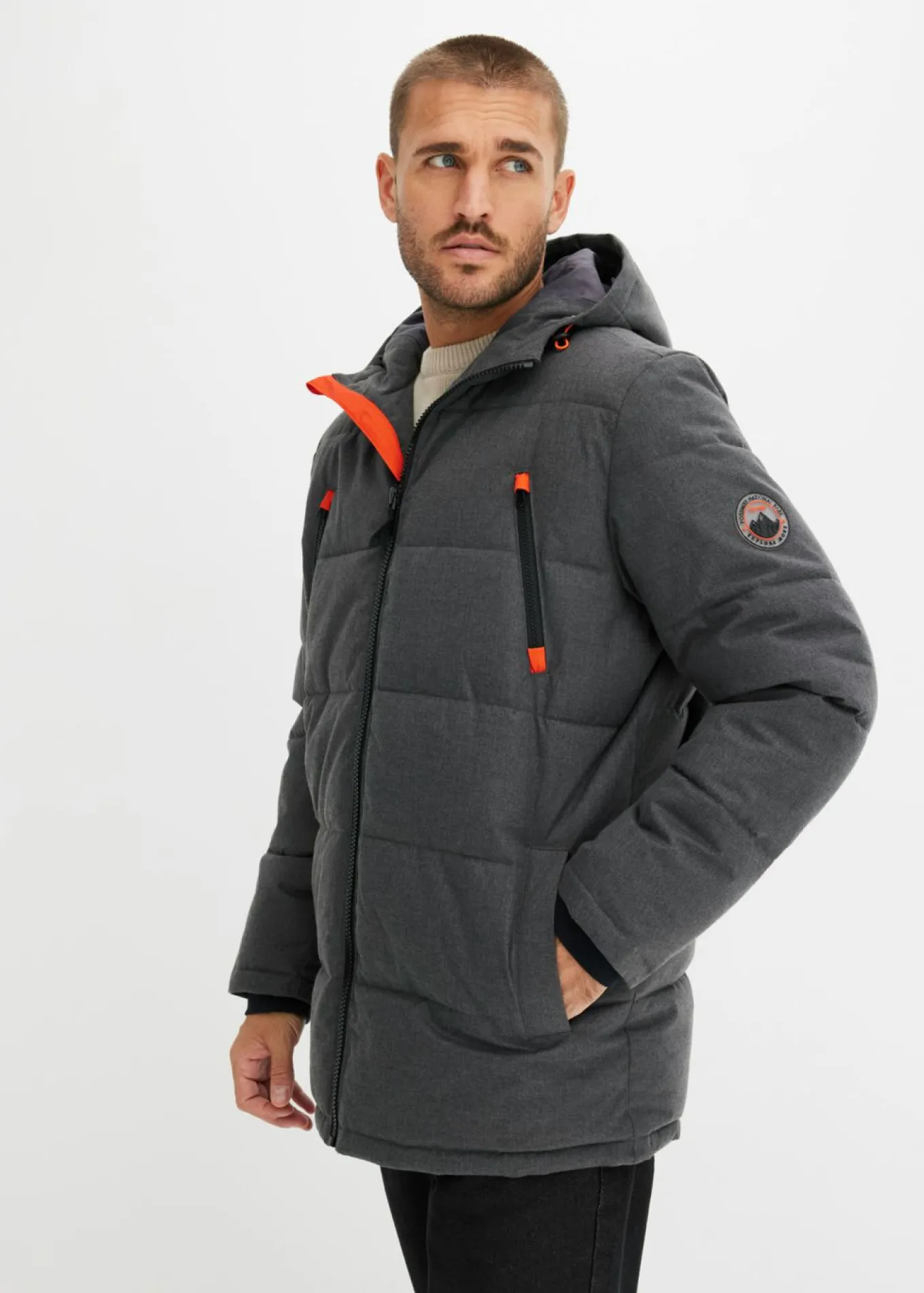 Chaqueta funcional acolchada, con forro cálido, e impermeable