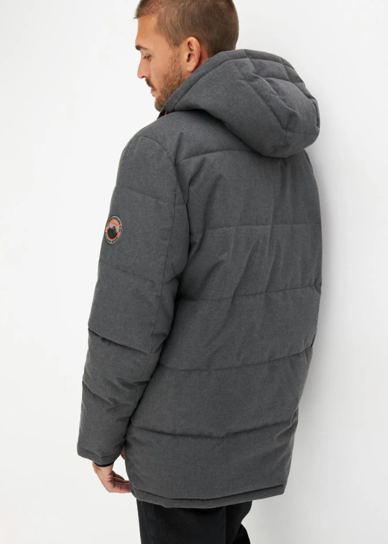 Chaqueta funcional acolchada, con forro cálido, e impermeable
