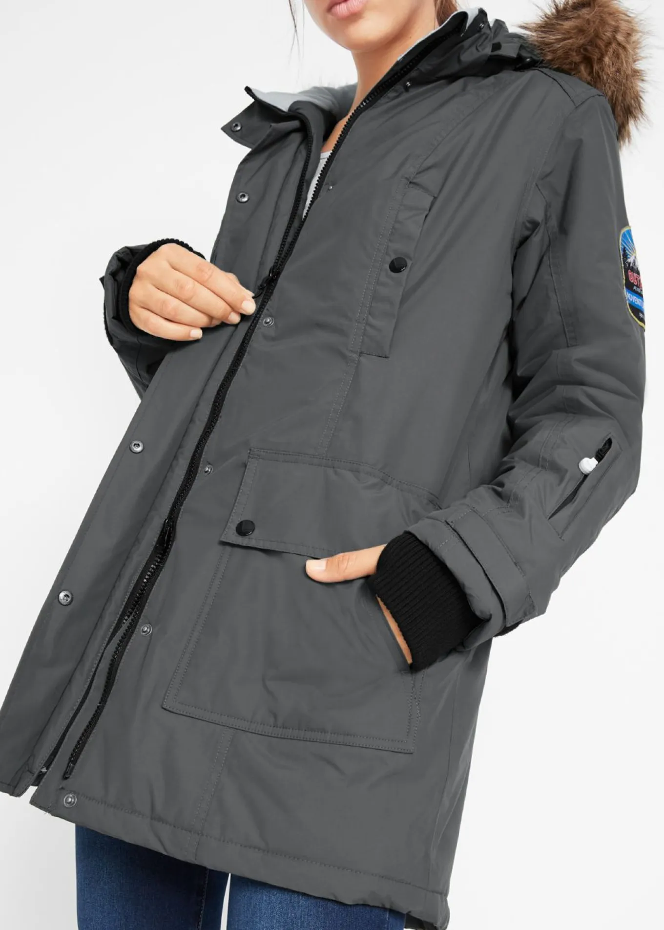 Chaqueta funcional de trekking con capucha, diseño largo y tejido impermeable