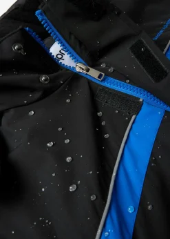 Chaqueta funcional impermeable con capucha desmontable