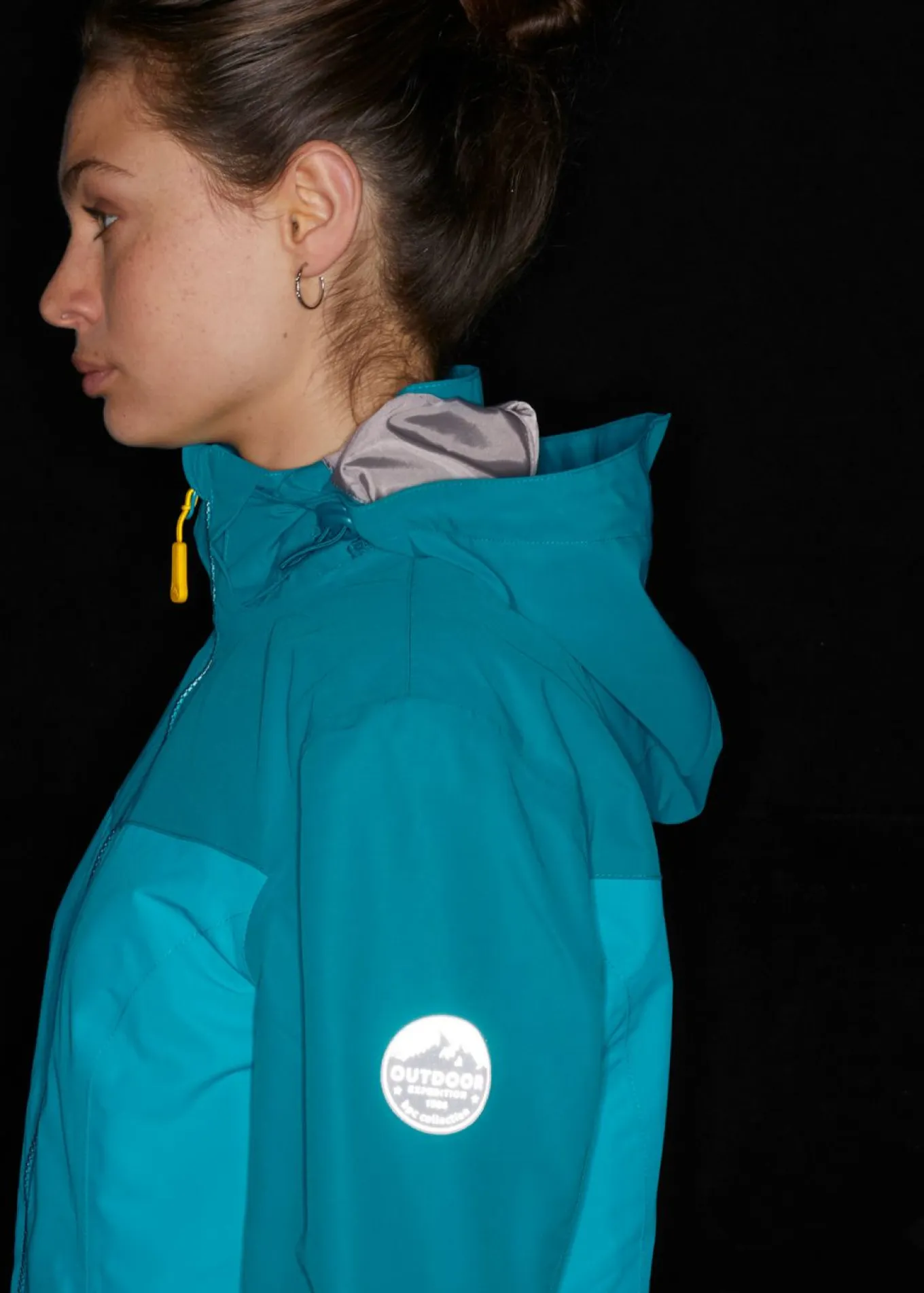 Chaqueta funcional impermeable con capucha