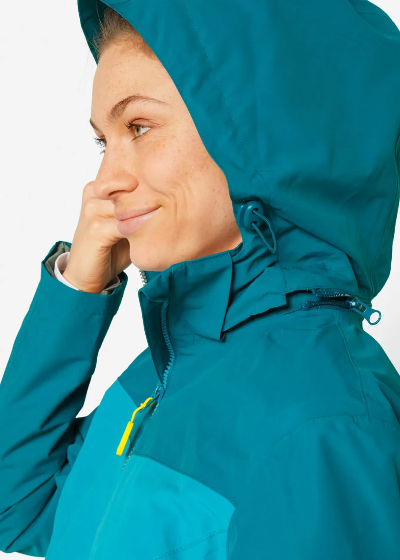 Chaqueta funcional impermeable con capucha
