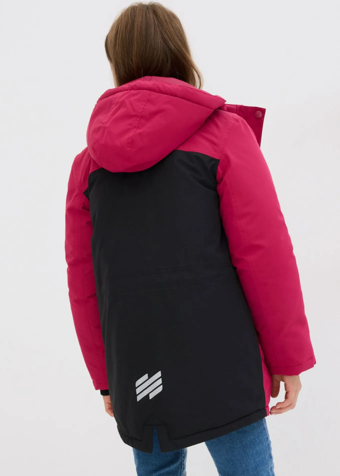 Chaqueta funcional impermeable con capucha desmontable y detalles reflectantes