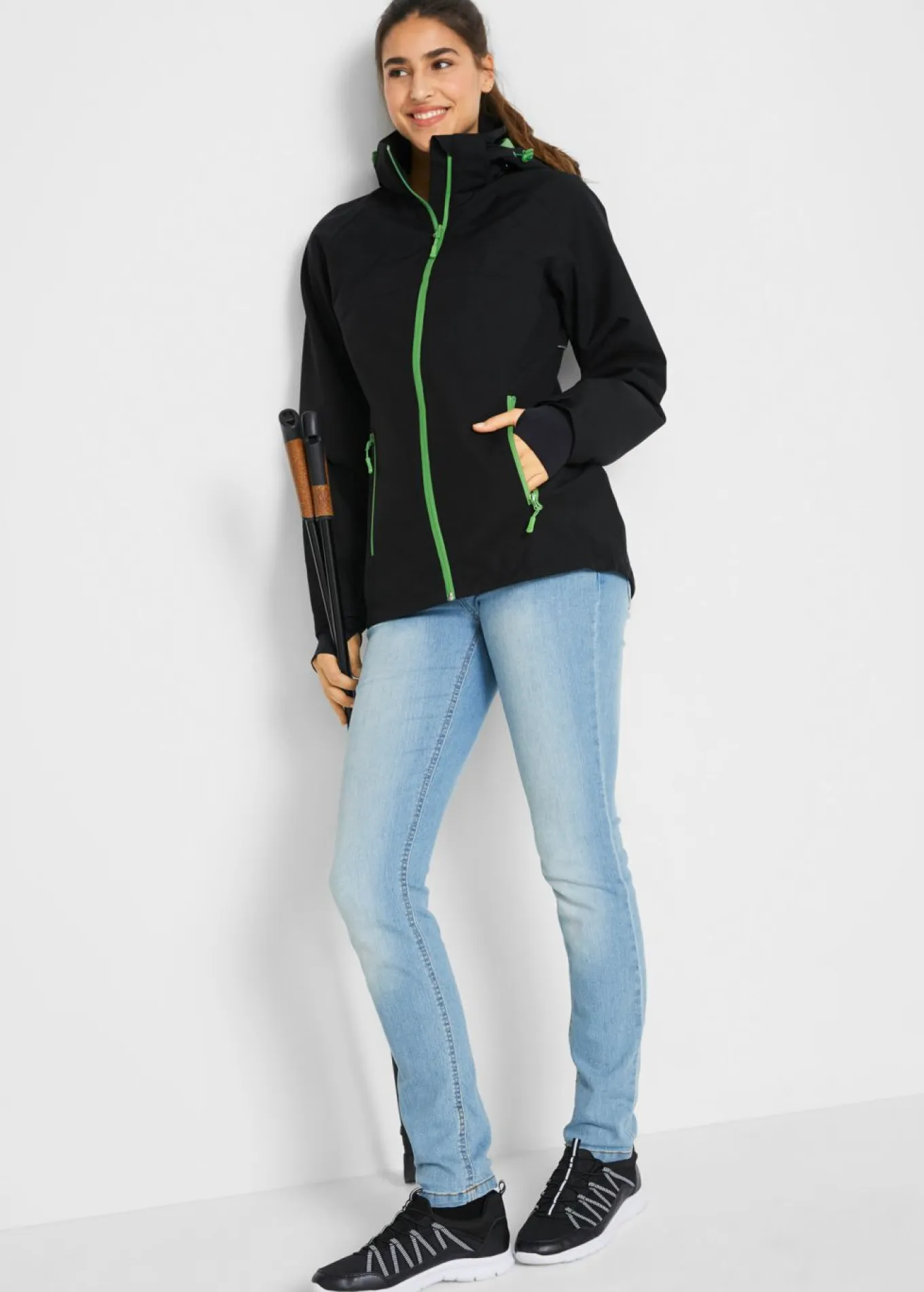 Chaqueta funcional impermeable con detalles reflectantes