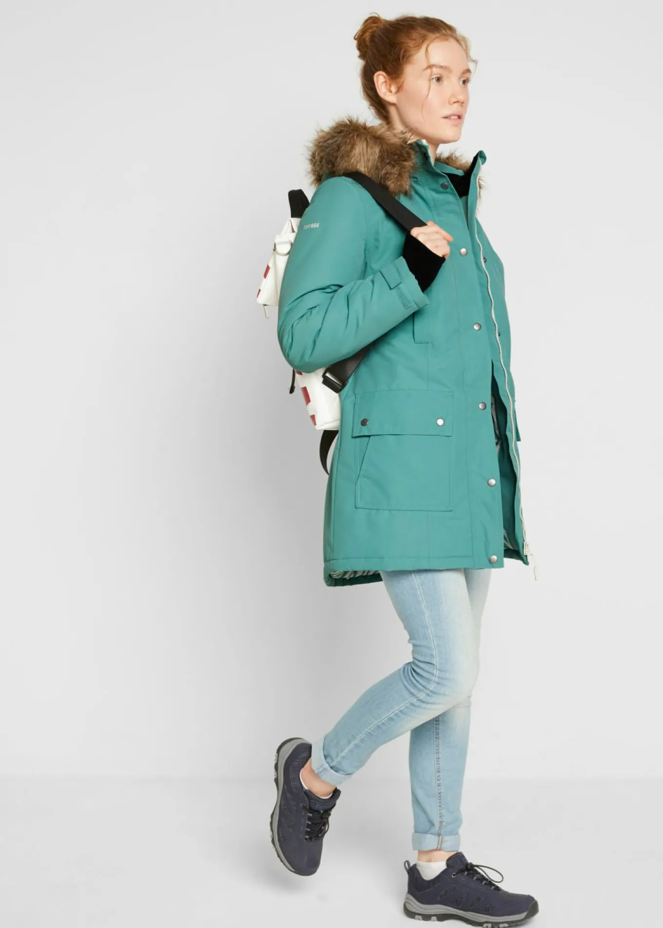 Chaqueta funcional outdoor con capucha