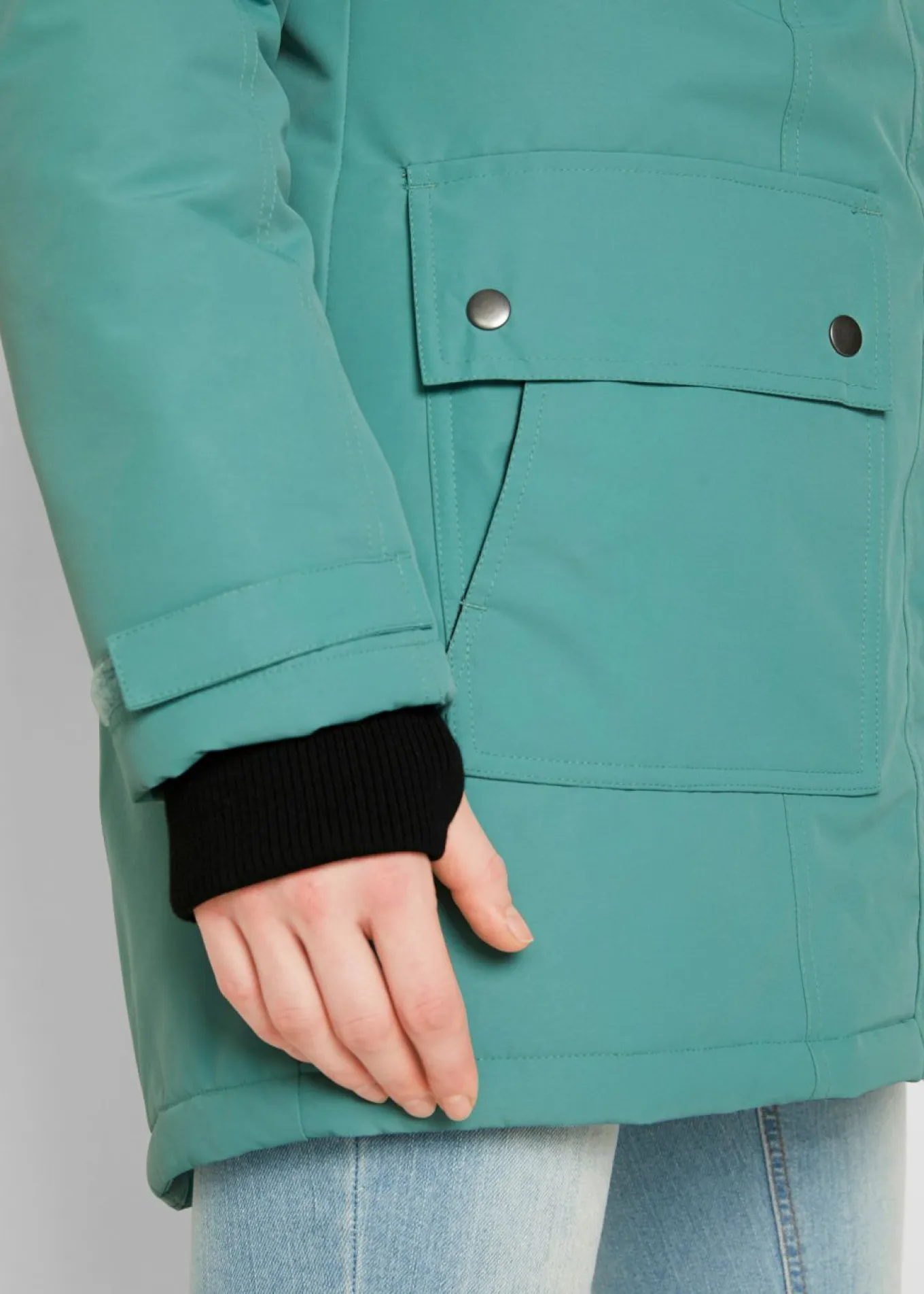 Chaqueta funcional outdoor con capucha