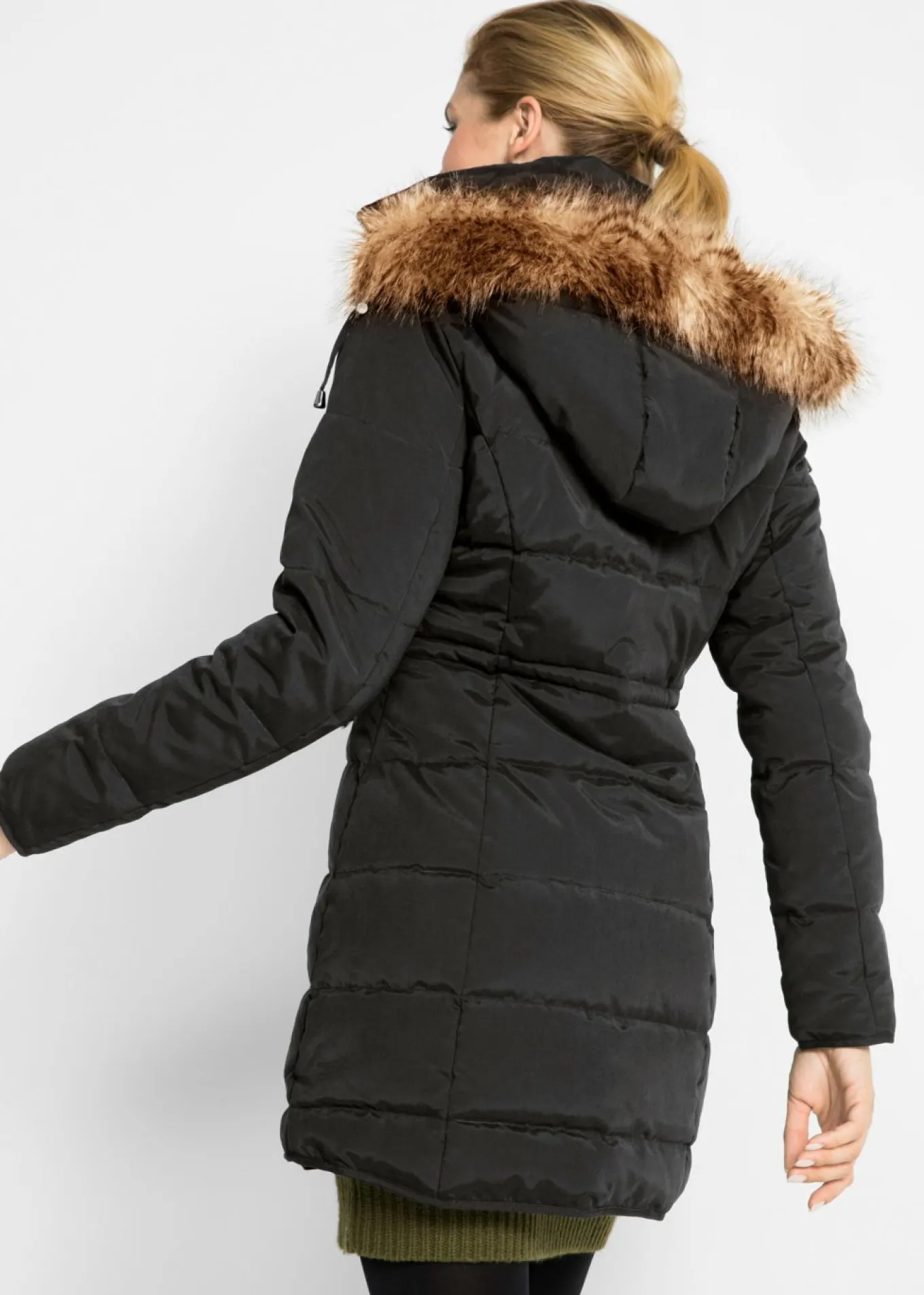 Chaqueta guateada con capucha