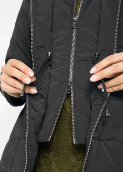 Chaqueta guateada con capucha