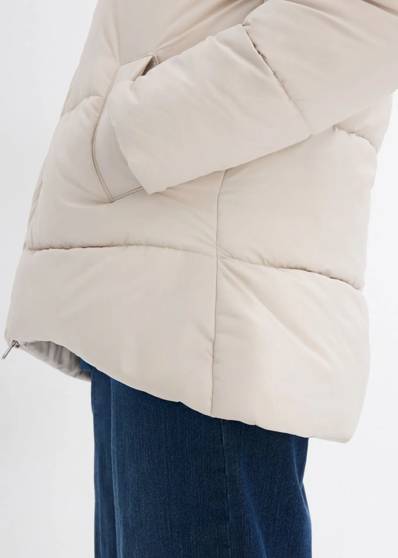 Chaqueta guateada con corte holgado