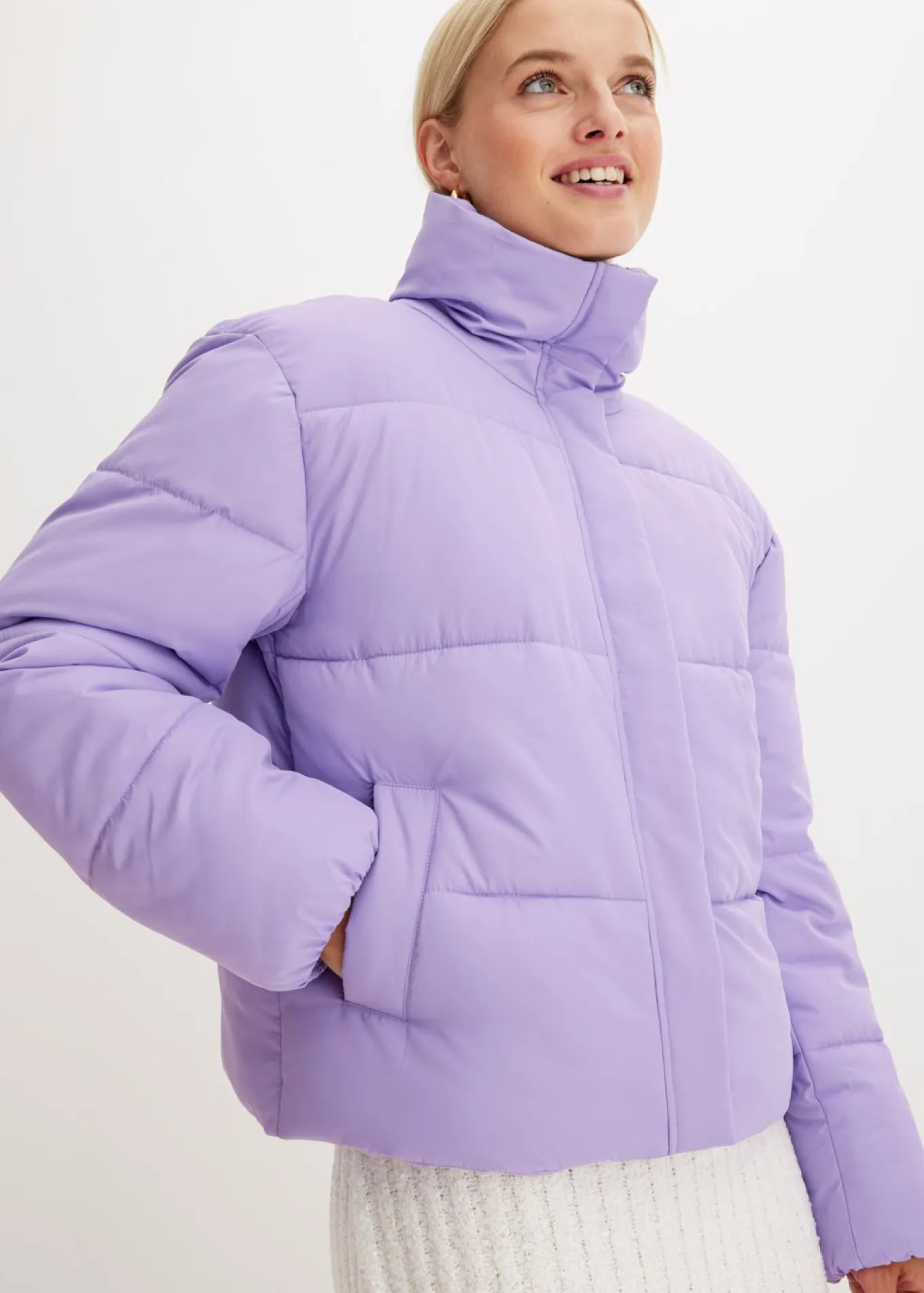 Chaqueta guateada con cuello alto