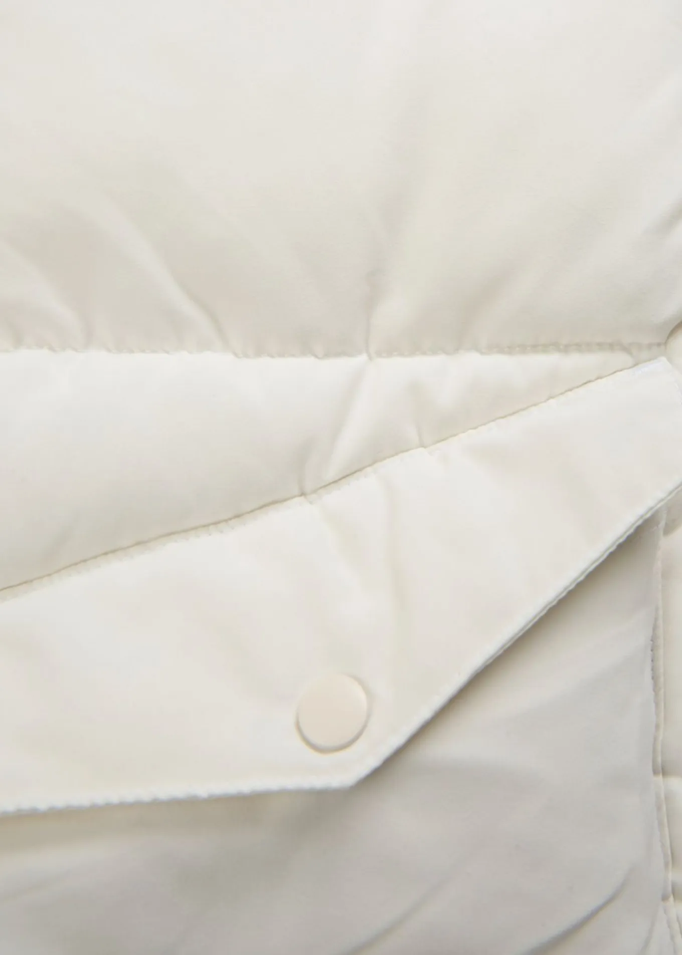 Chaqueta guateada con cuello de pelo