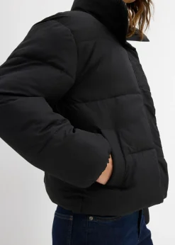 Chaqueta guateada con cuello alto