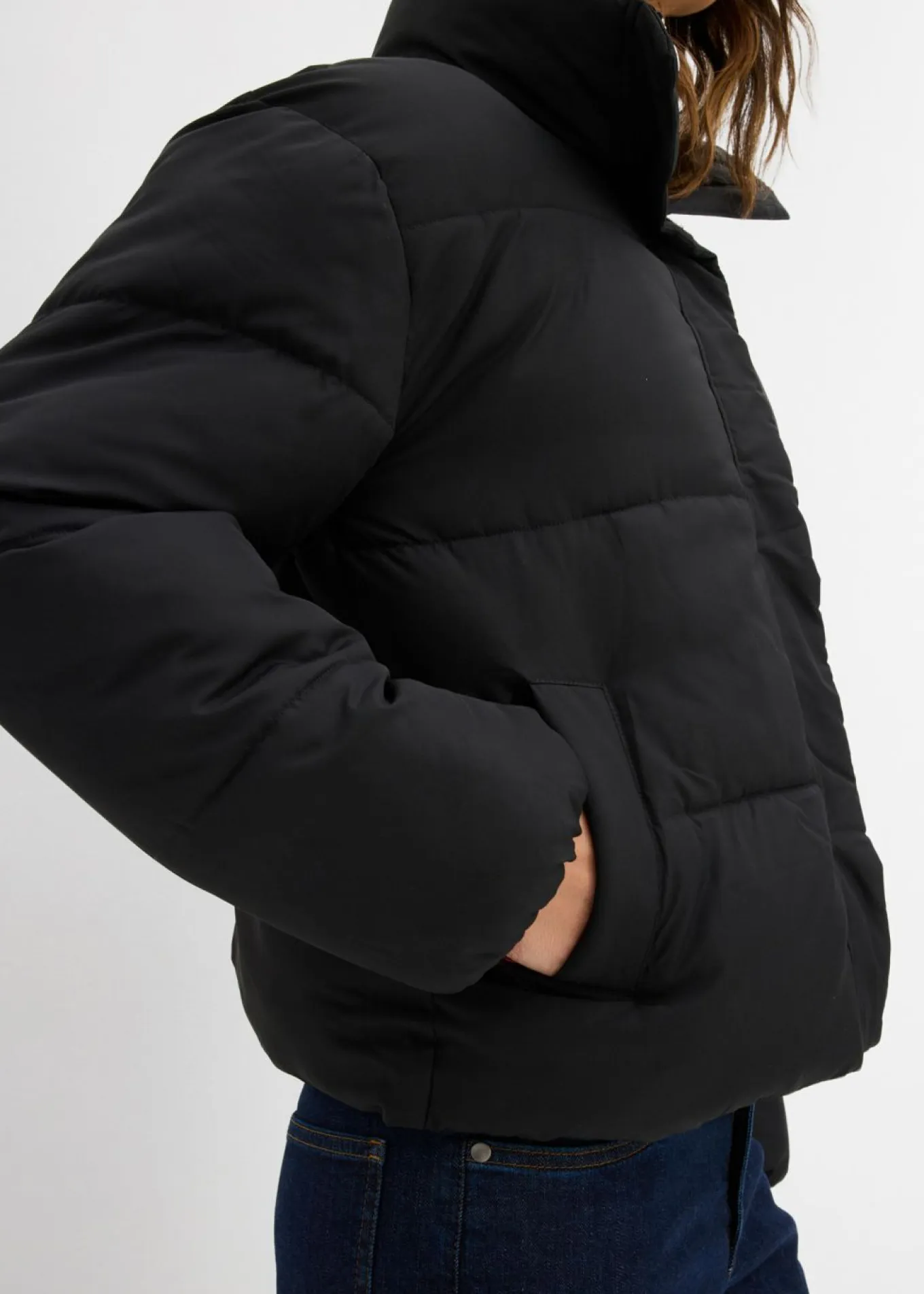 Chaqueta guateada con cuello alto